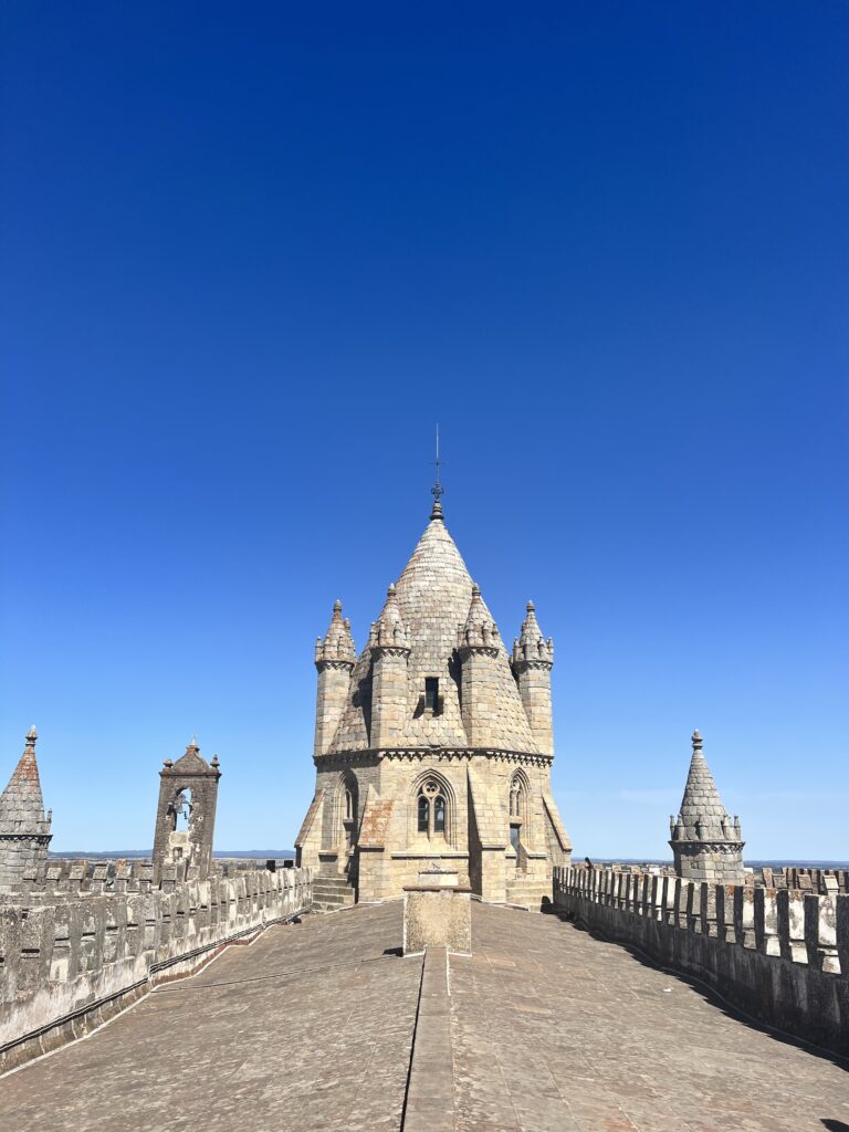visit evora to see portuguese architecture mixed with gothic and baroque styles