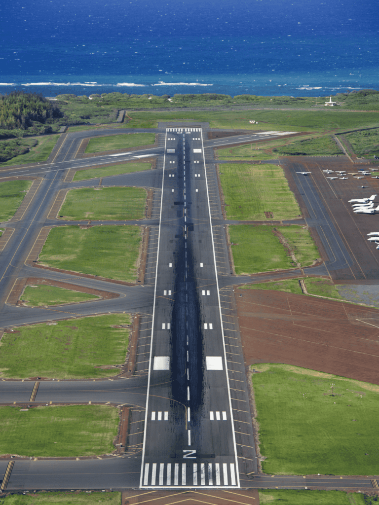 popular hawaiian island airport at the valley isle