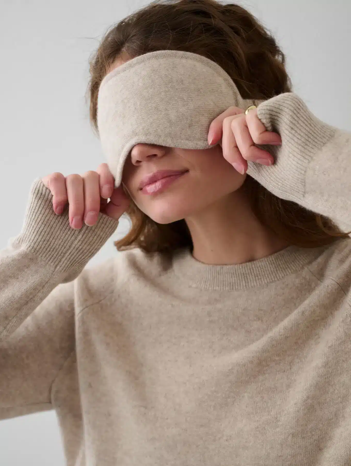 Cashmere eye mask that matches the White and Warren Cashmere Sweater.