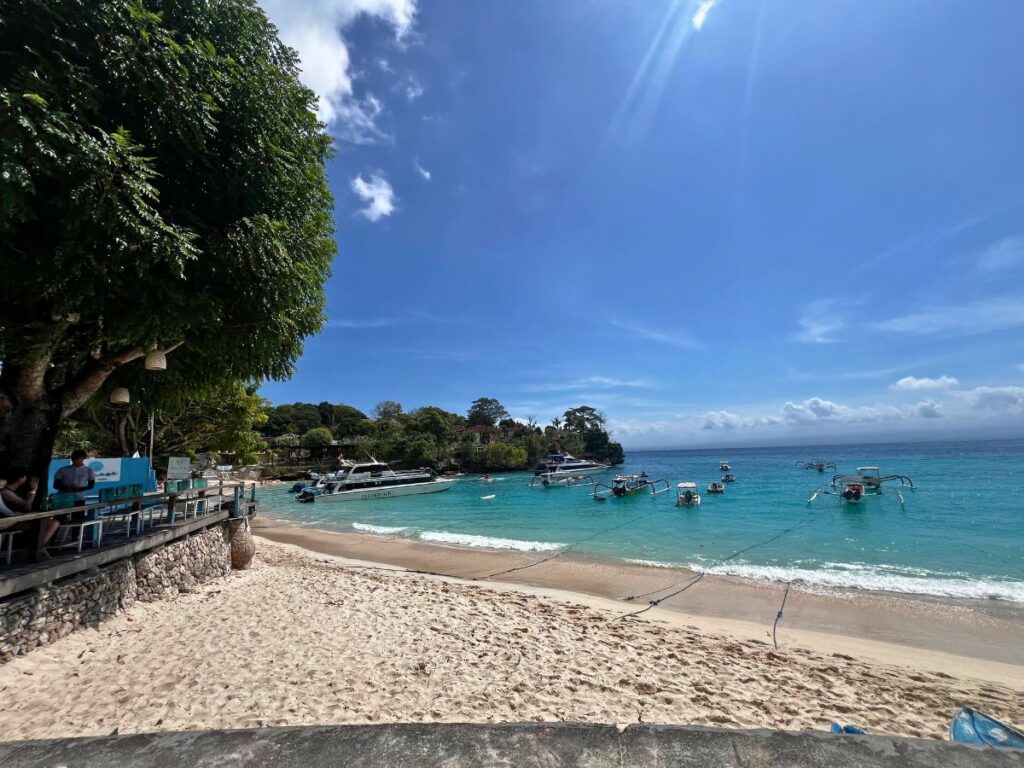 mushroom bay area on Nusa Lembongan